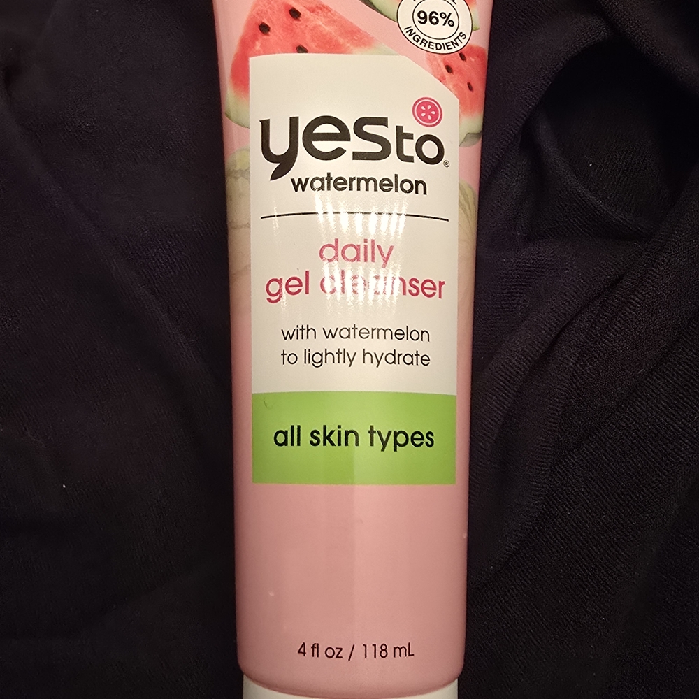 Yes To Watermelon Daily Gel Cleanser - Pink